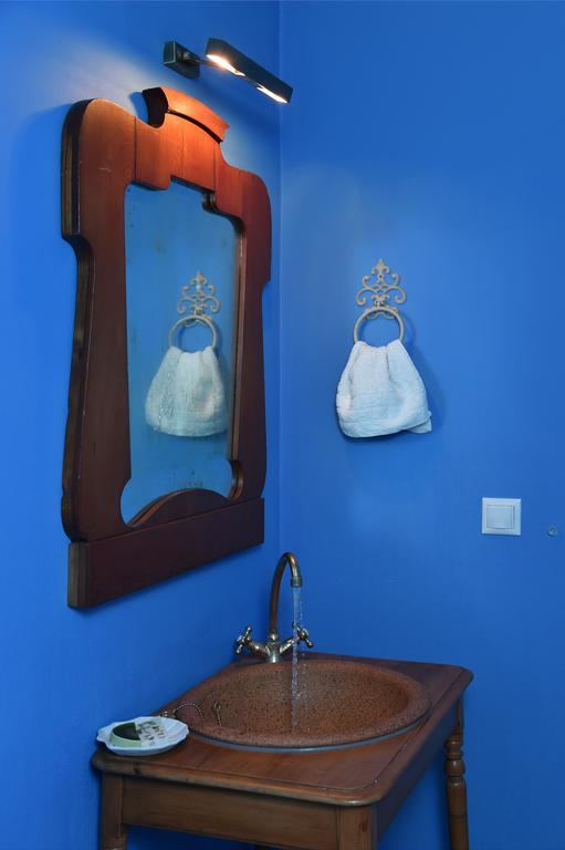 Villa Aspro Piso Livadi