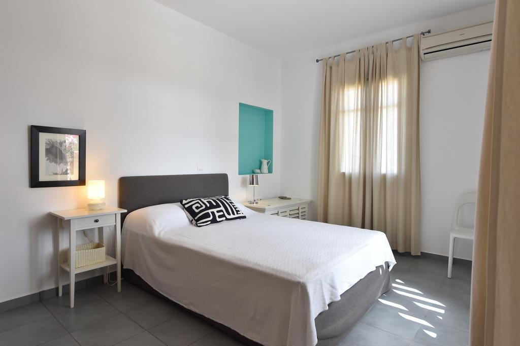 Aspro * Piso Livadi