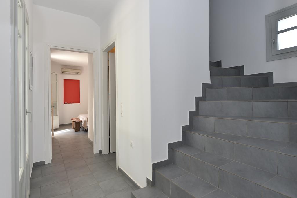 Aspro * Piso Livadi